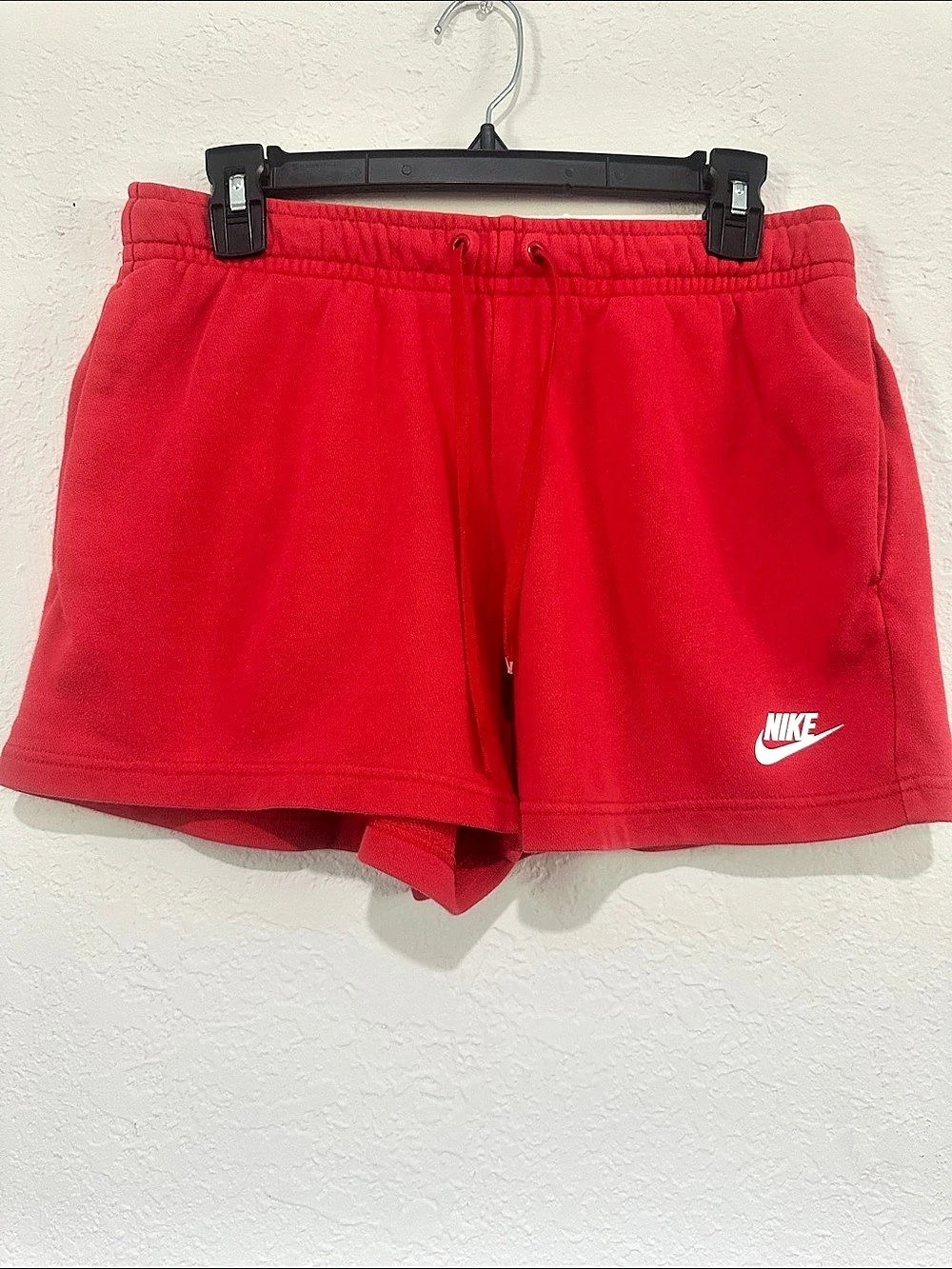 Nike Sportswear Club Fleece Shorts Red Medium